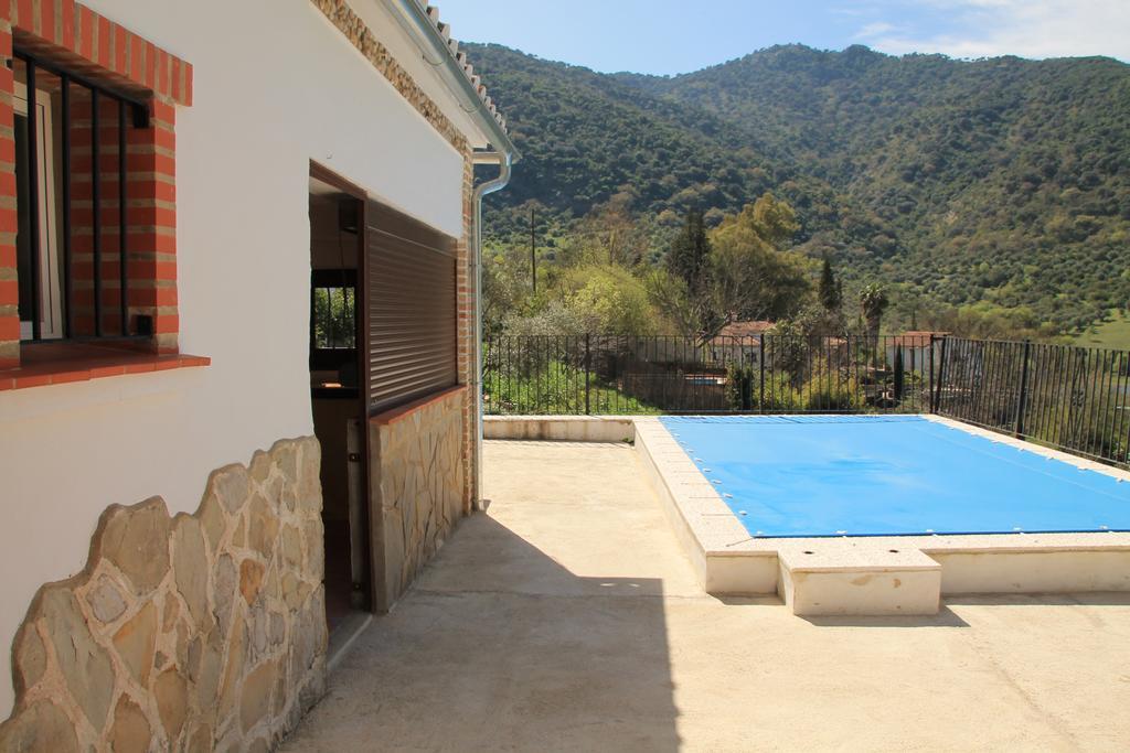 La Fuente De El Nacimiento Guest House Benamahoma Exterior foto